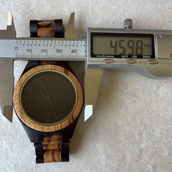 WOOD watch for men battery water resistant hand crafted - Picture 7 of 7
